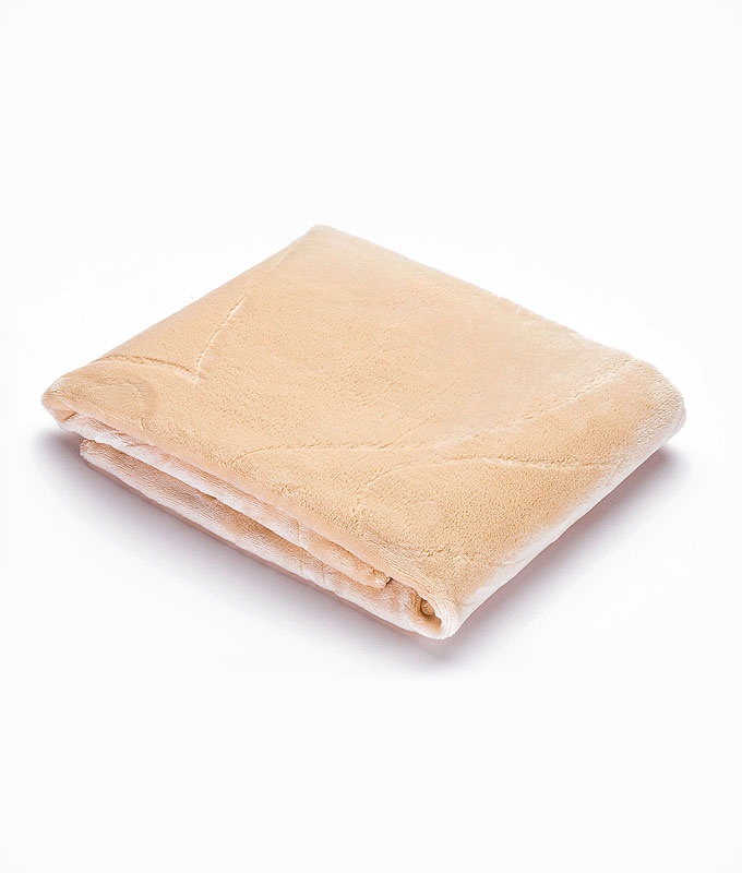 Jemná flisová deka s vtláčaným vzorom 