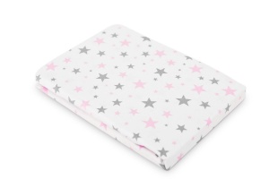 Bavlnené prestieradlo s potlačou ružovo sivých hviezdičiek 120x60 cm