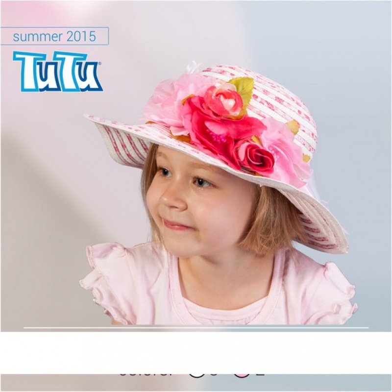 Slamený dievčenský letný klobúk