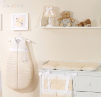 Mäkká prebaľovacia podložka na komodu z kolekcie Ušaté sovičky 75x70cm