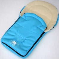 Univerzálny fusak s ovčou vlnou blue