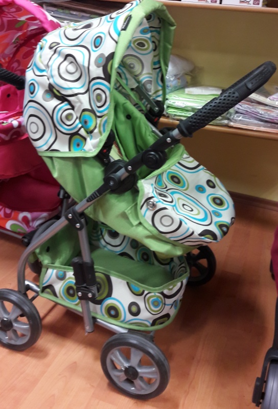 Kočík pre bábiky DIDI zelený kruhy