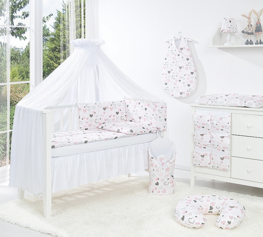 Mega moskytiera nad postieľku